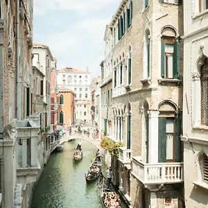 Ad Lofts , Venice Italy